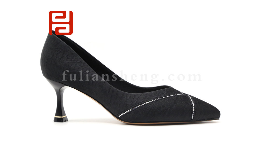 福連升舒適尖頭細(xì)高跟鞋女簡約氣質(zhì)單鞋職業(yè)工作女鞋圖片